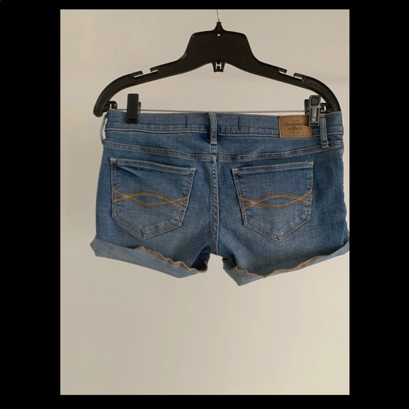 Abercrombie & Fitch Pants - Abercrombie and Finch denim shorts size 2